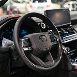 تۆیۆتا لاند کروزەر